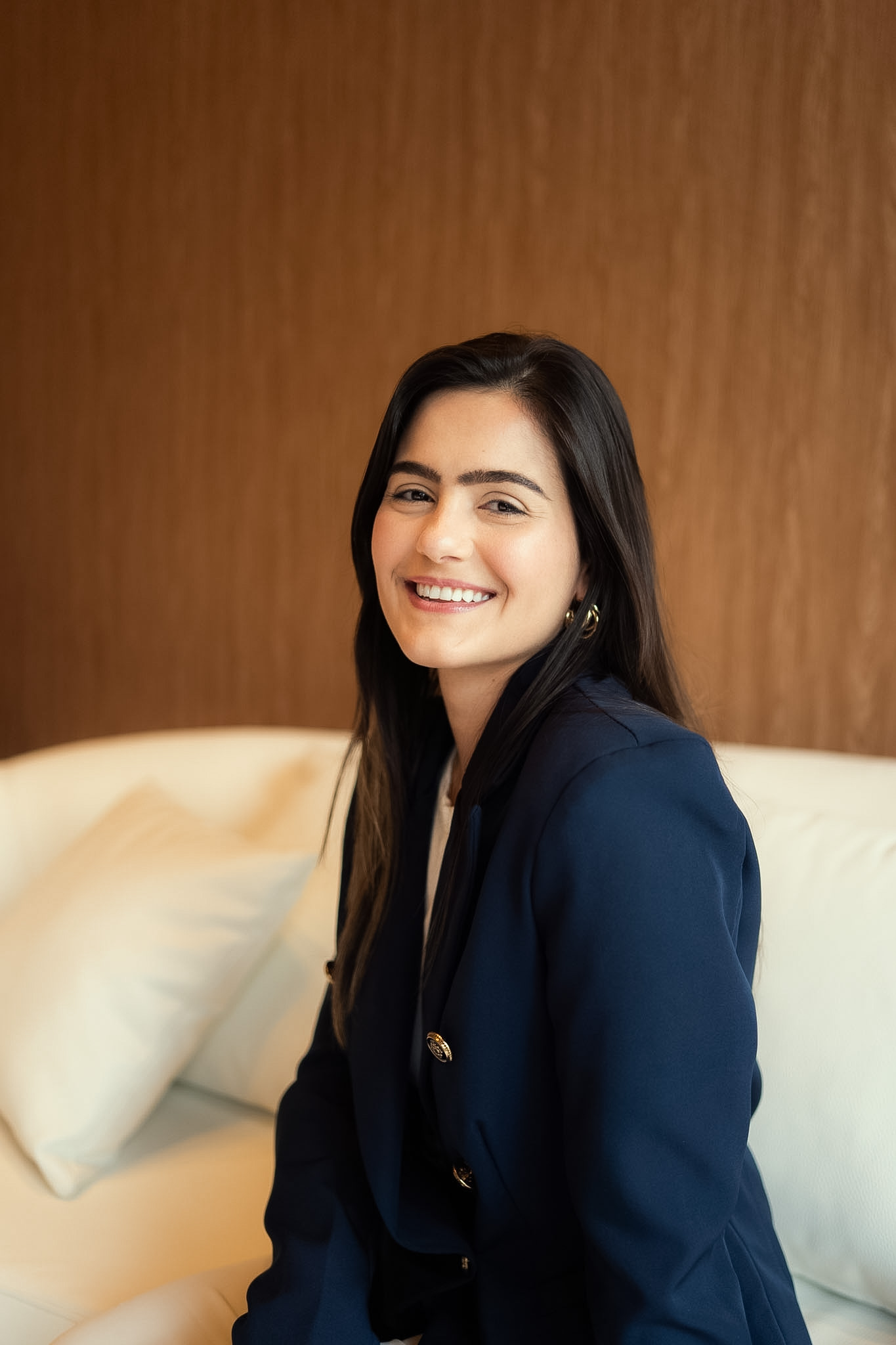 Dra. Fernanda Jordão sorrindo